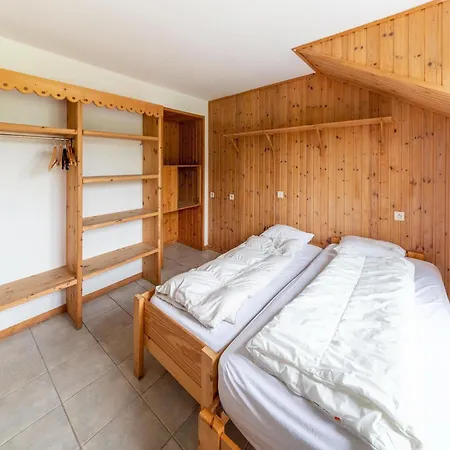 In Ardennes With Sauna And Jacuzzi