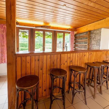 In Ardennes With Sauna And Jacuzzi Holiday home